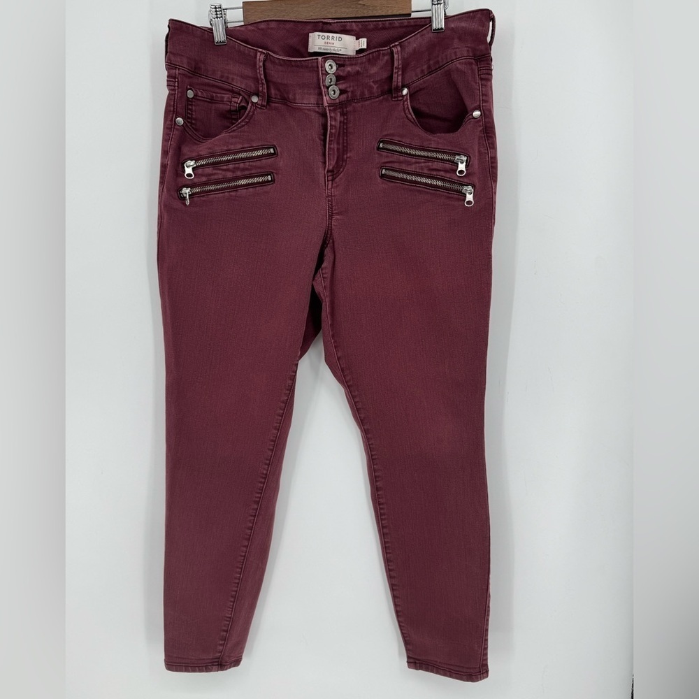 Torrid Women's Denim Burgundy Jeans With Zipper Details Grunge Plus Size 18R
